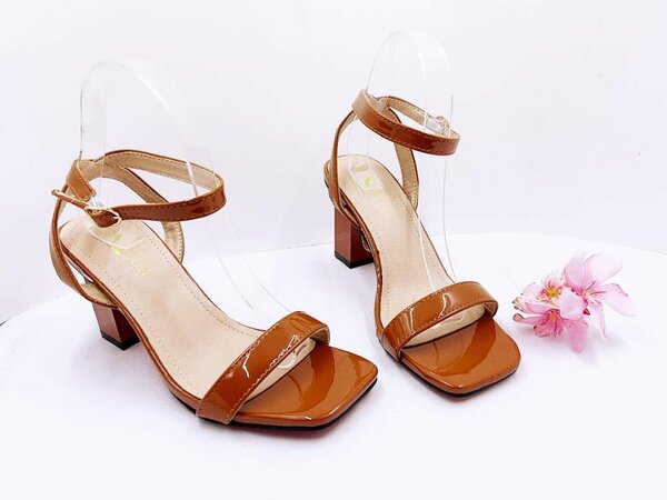 Ladies heel