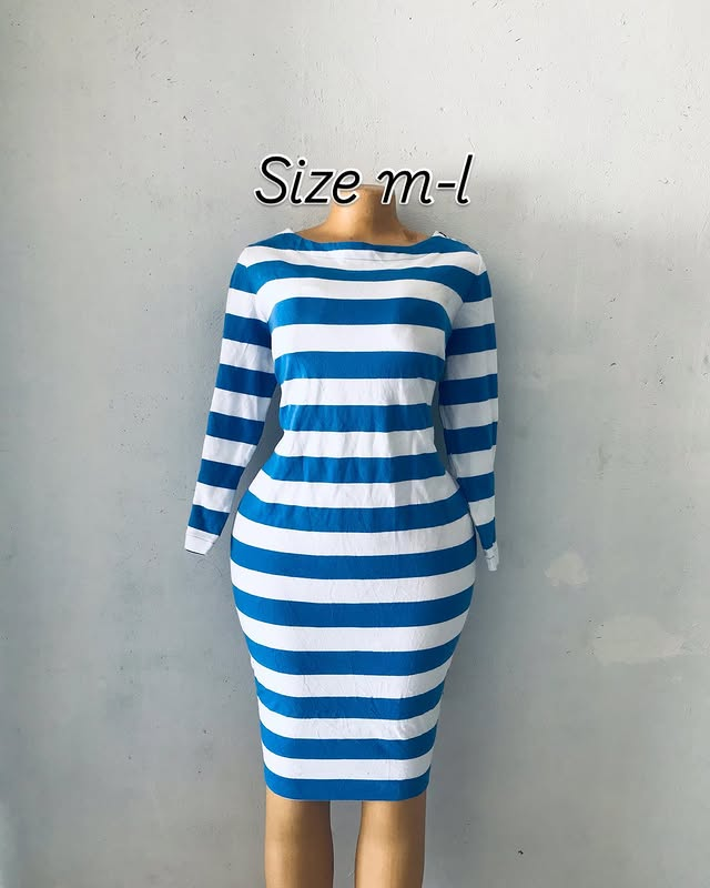 Robe blanc bleu