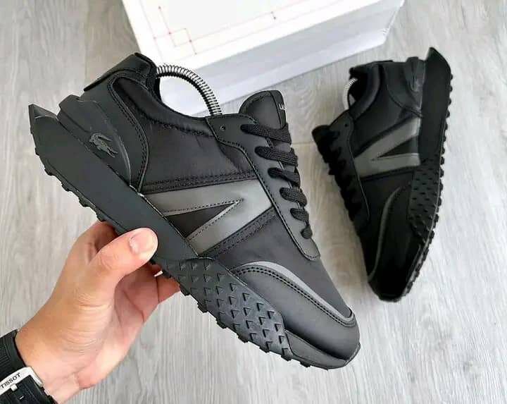 Chaussure lacoste v