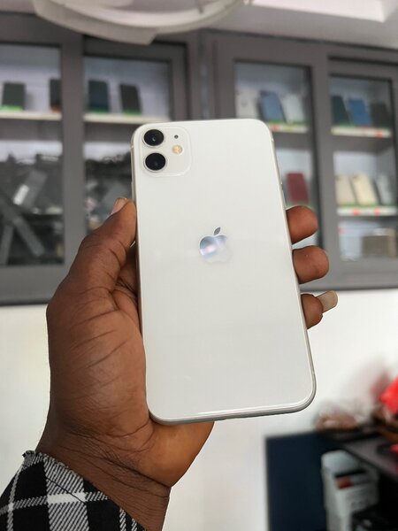 iPhone 11