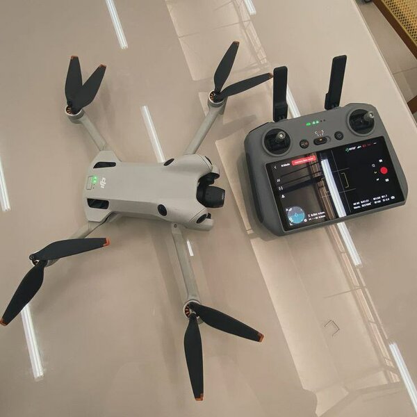 Drone DJI avec télécommande