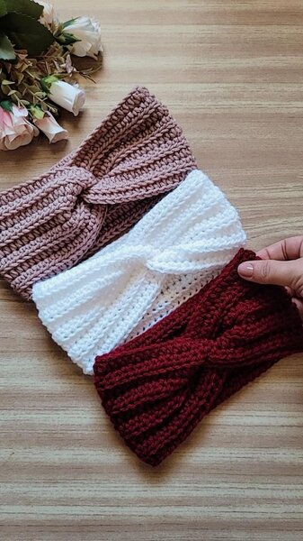 Bandeau crocheté