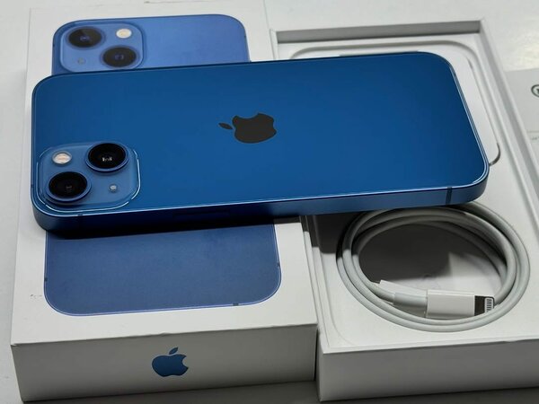 iPhone 13