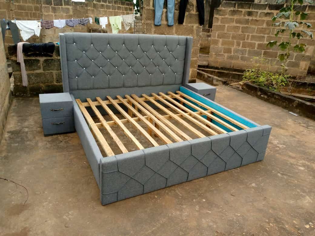 Queen size bed