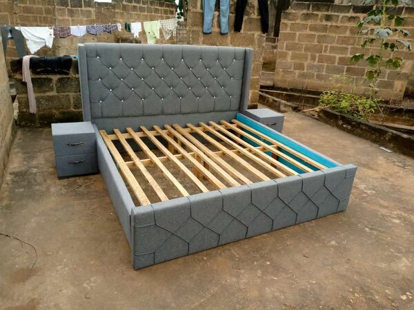 Queen size bed