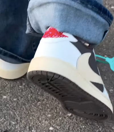 Nike Jordan 1 Low