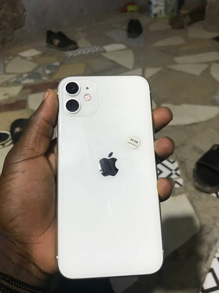 iPhone 11