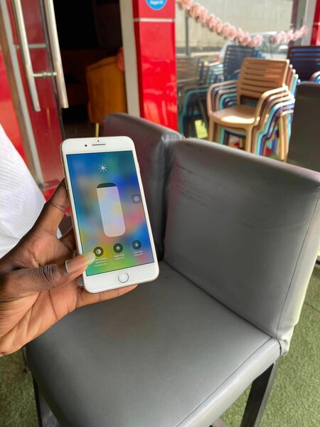 iPhone 8 Plus 64GB