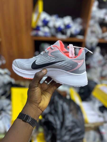 Chaussures de sport légères