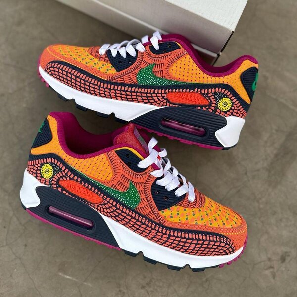 NIKE AIRMAX