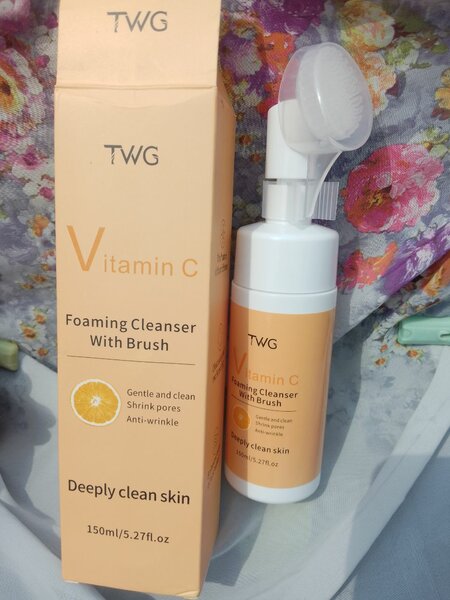 Facial cleanser