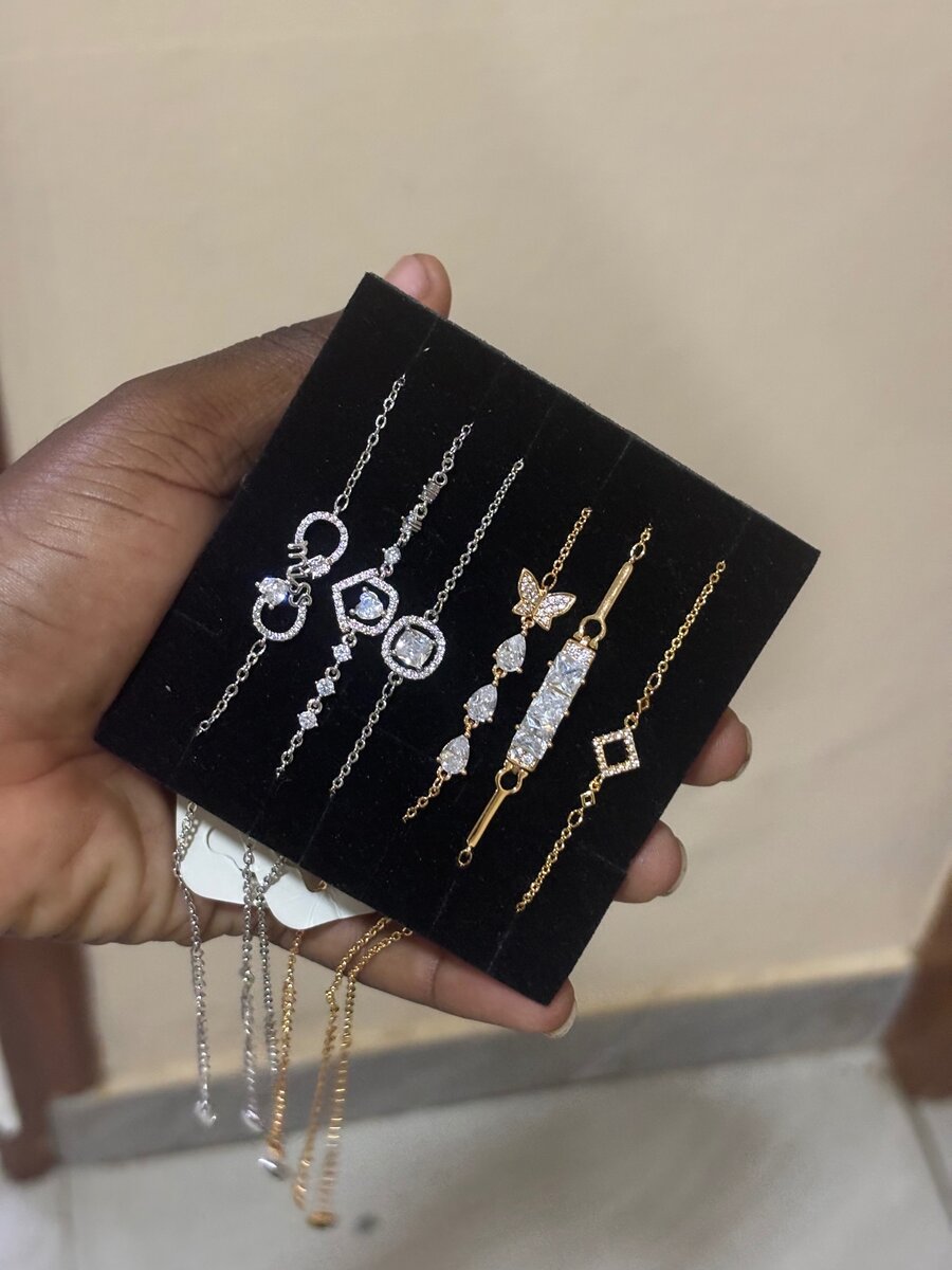 Dainty bracelet