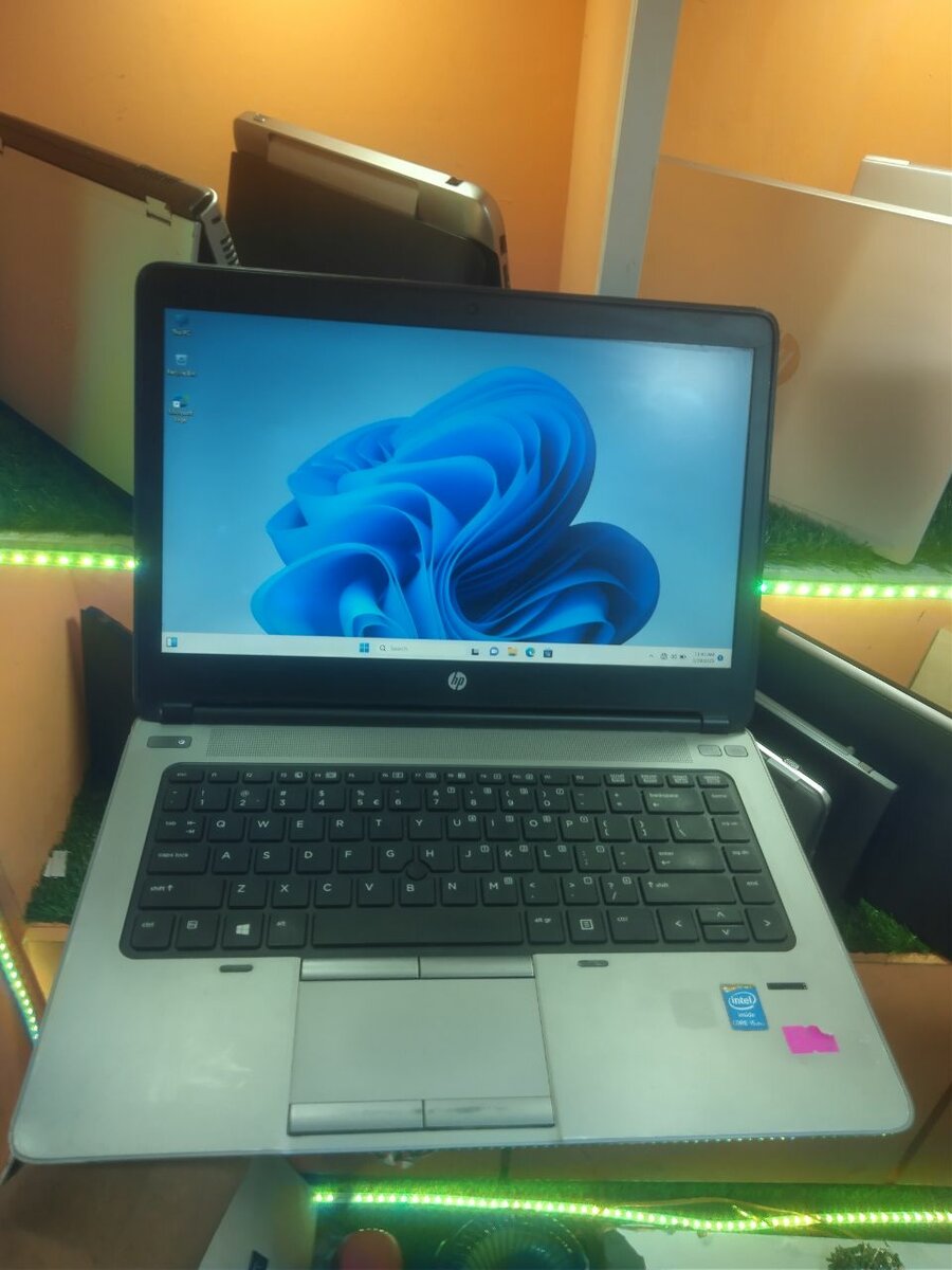 HP PRO BOOK