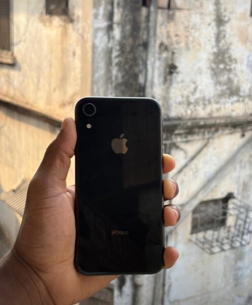 iPhone XR