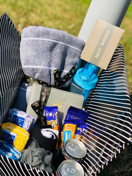 Customized hampers