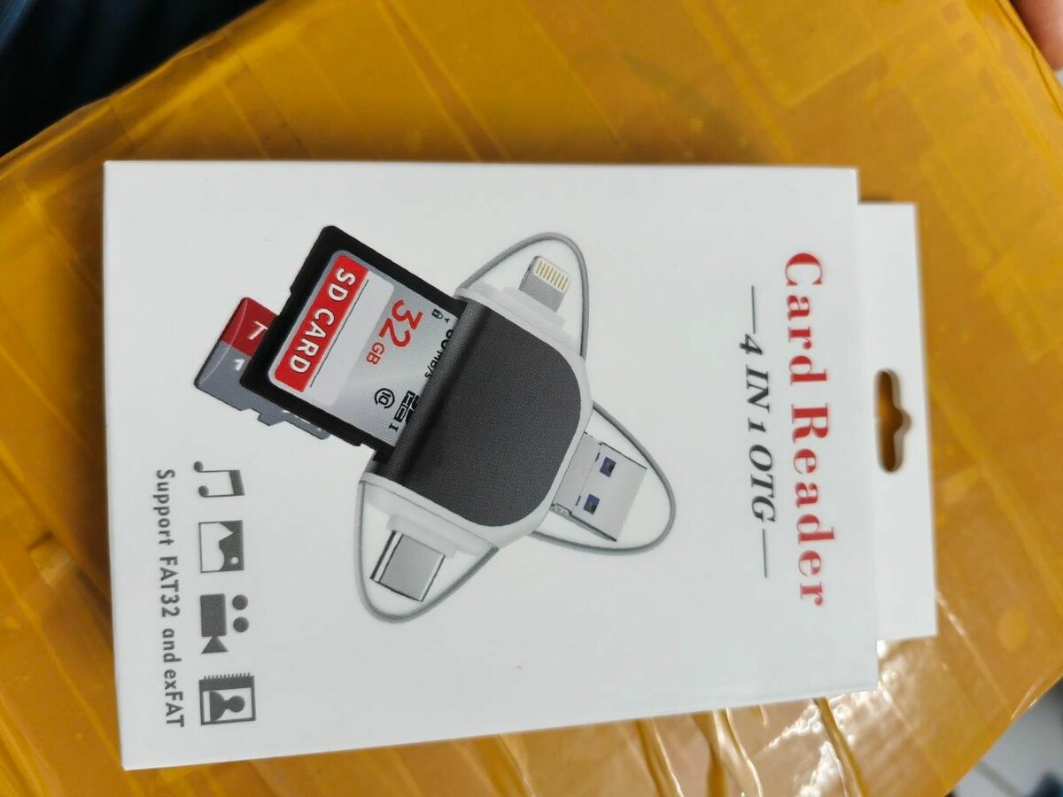 Lecteur de Carte 4 en 1 OTG