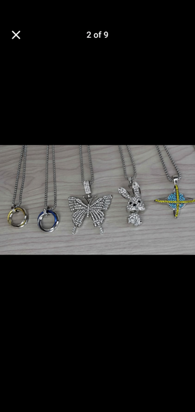 Ladies neckchains