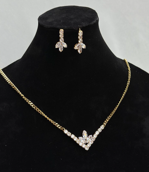 Necklace + earrings