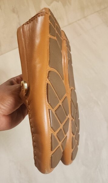 Ladies Cole Haan Leather Flats