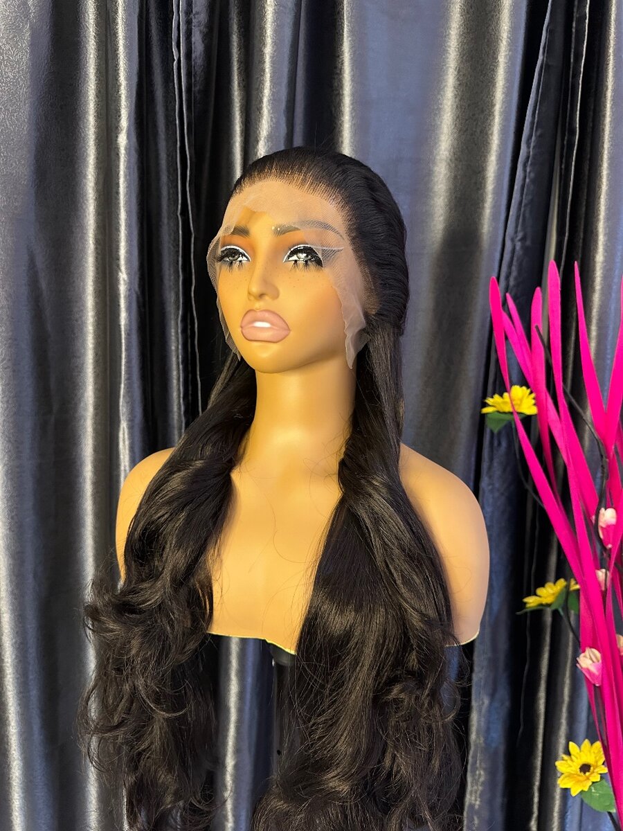 Laura frontal wig
