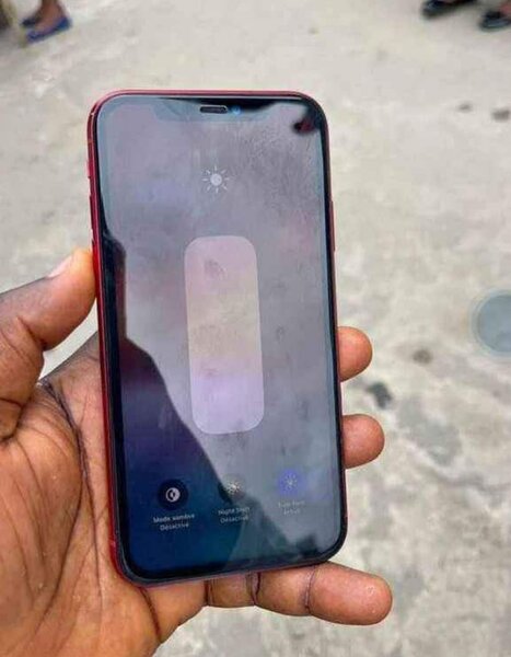 iPhone 11