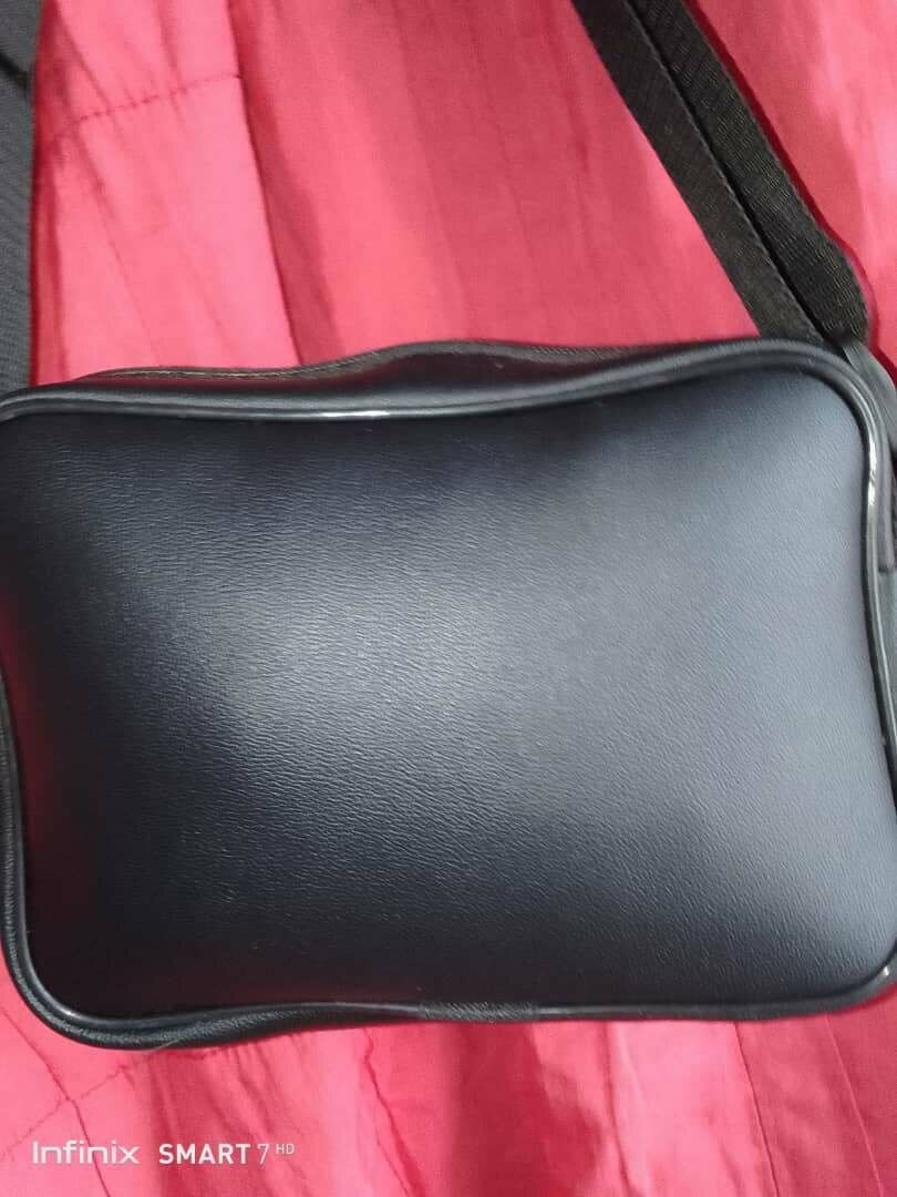 Sacoche bandoulière en cuir