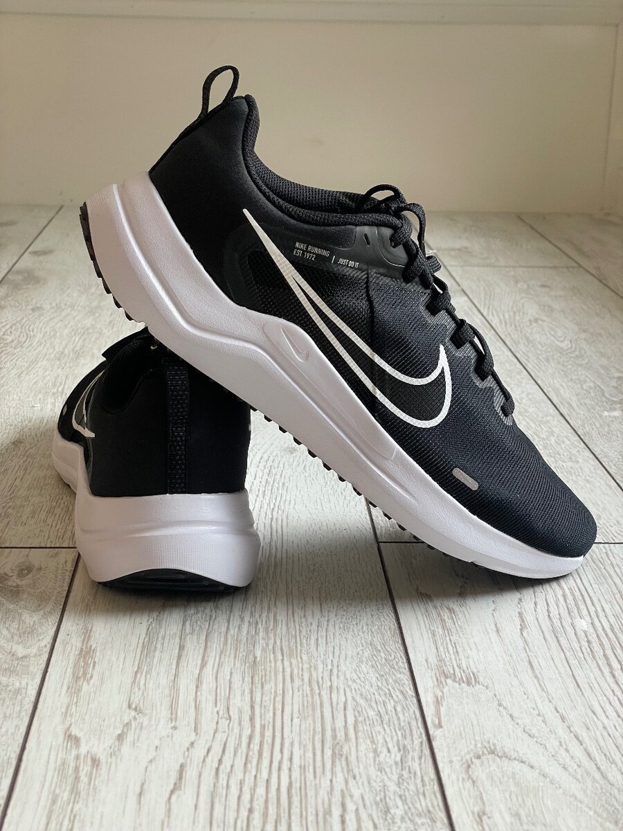 NIKE DOWNSHIFTER