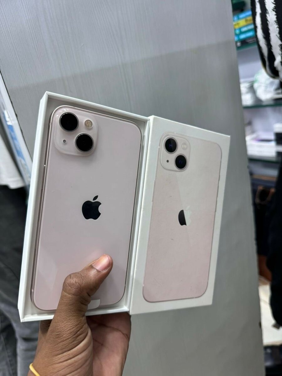 iPhone 13