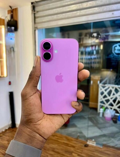iPhone 16