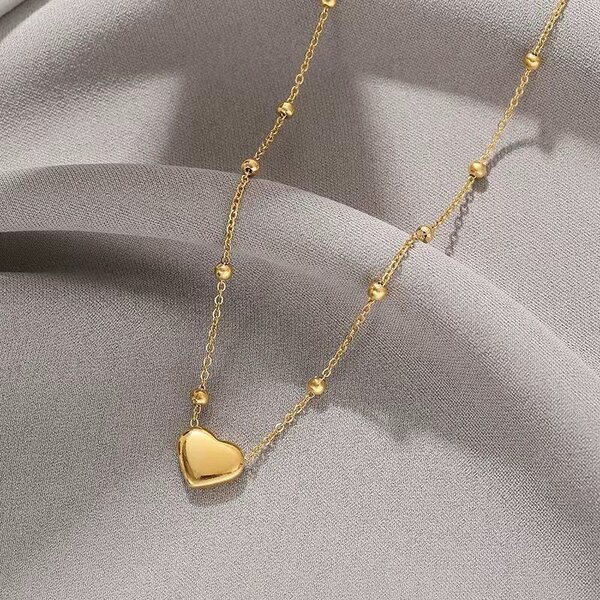 Collier cœur doré élégant