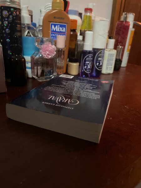 Caraval (tome1)