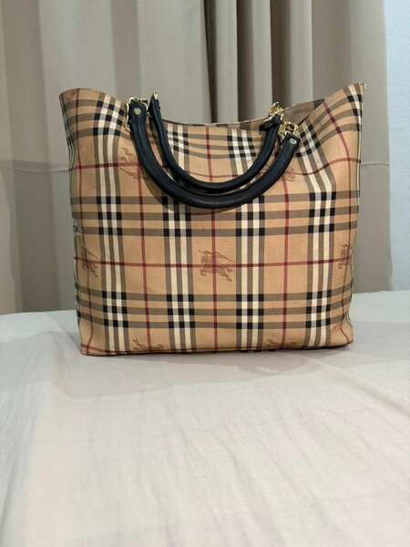 Sac à main en tartan élégant