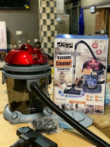 VACUUM CLEANER
