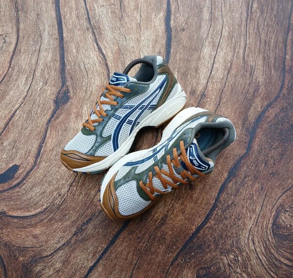 ASICS gel