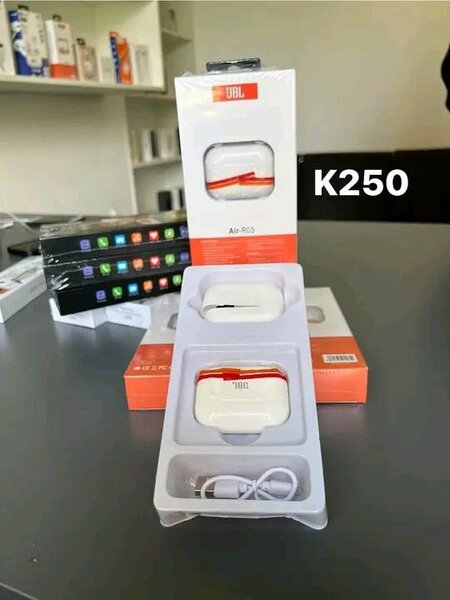 JBL HEADPHONES