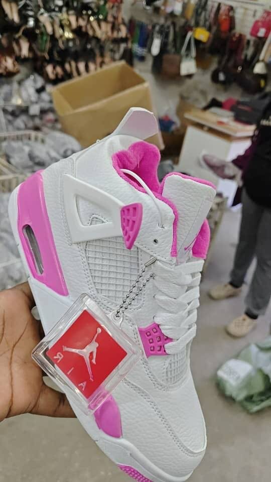 Jordan 4