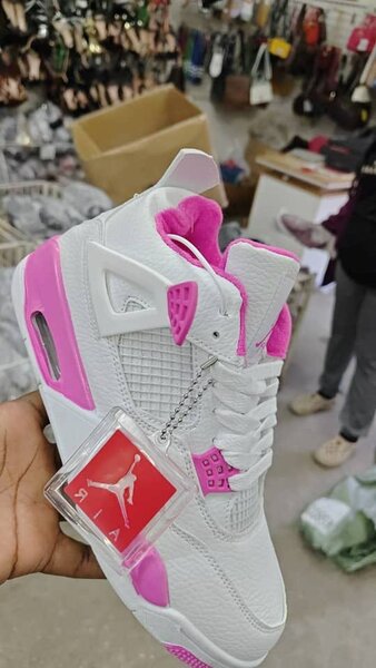 Jordan 4