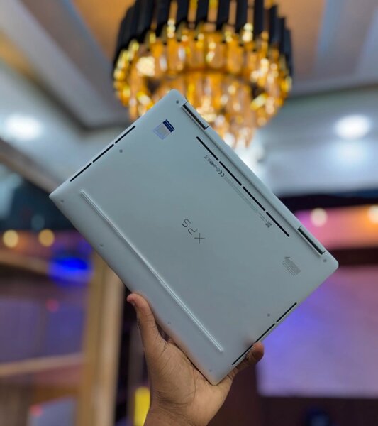 Dell XPS 9360