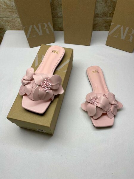 ladies slippers