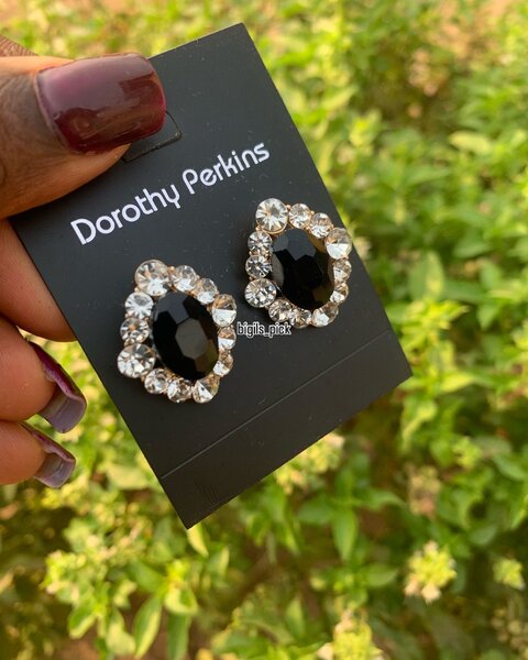 Black Pearl earring