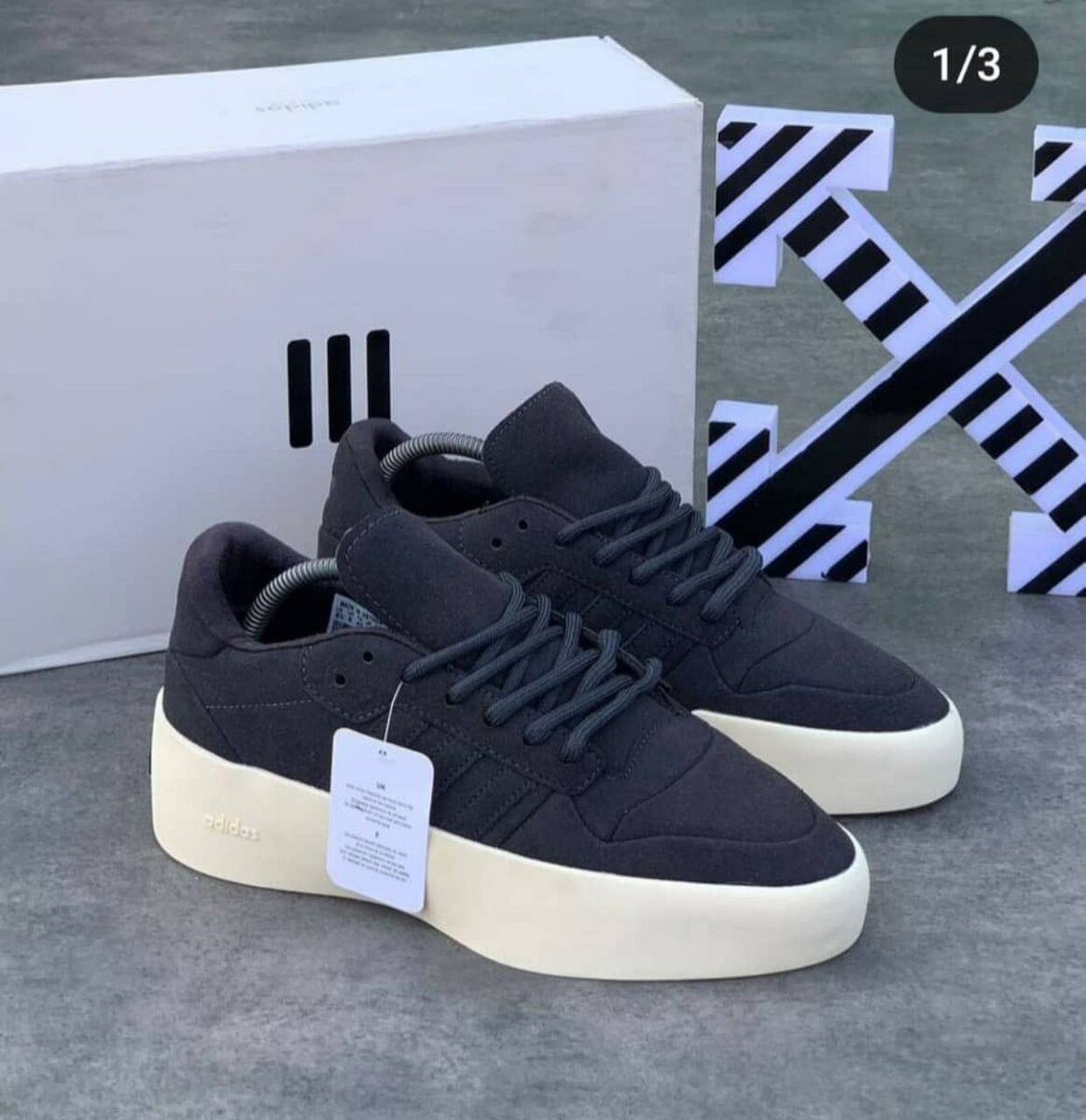 Adidas Sneakers