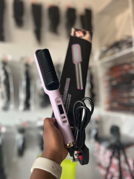 Straightening brush