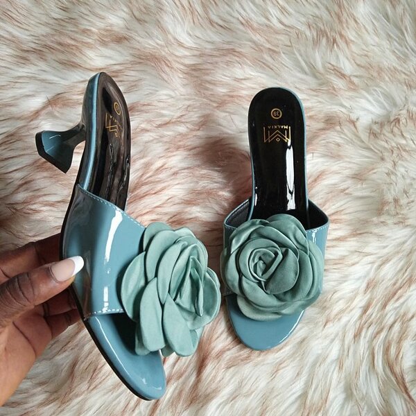 Slipper heels