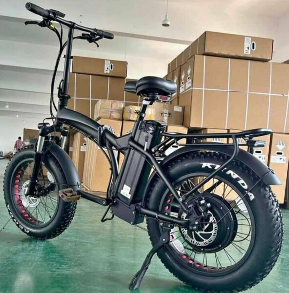 Vélo électrique tout-terrain robuste