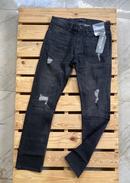 Jeans branded