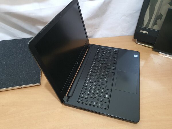 DELL VOSTRO 3559