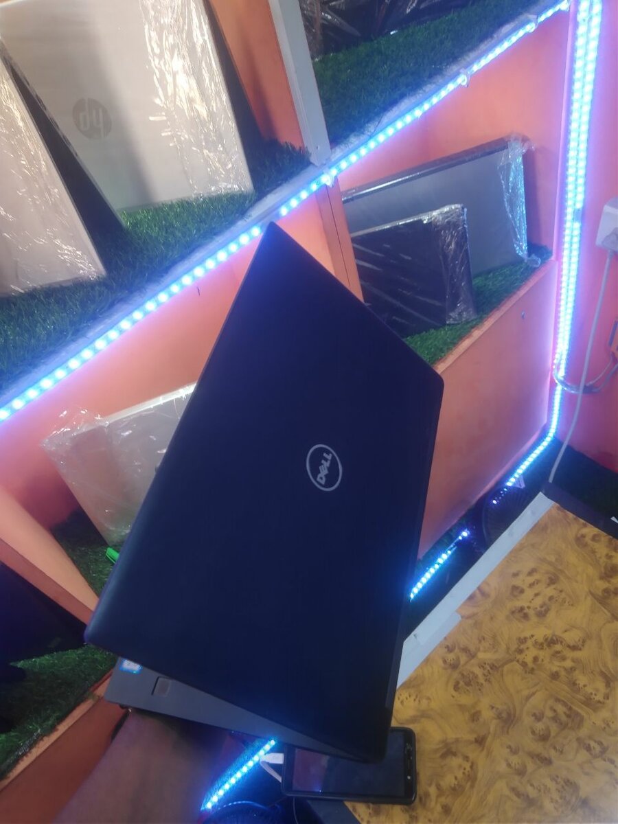 DELL LAPTOP