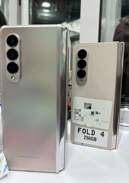 Samsung Z fold 4 256g quasi neuf