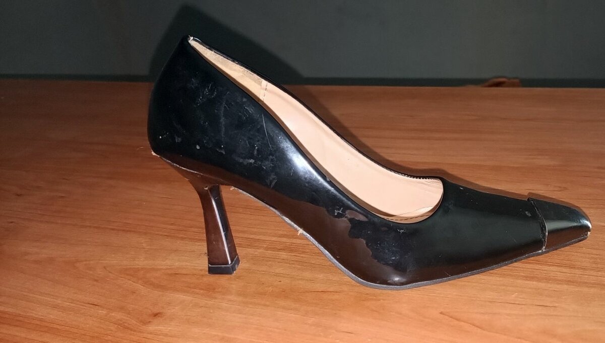 Smart wear heels
