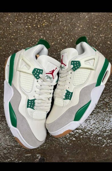 Jordan 4 thunder